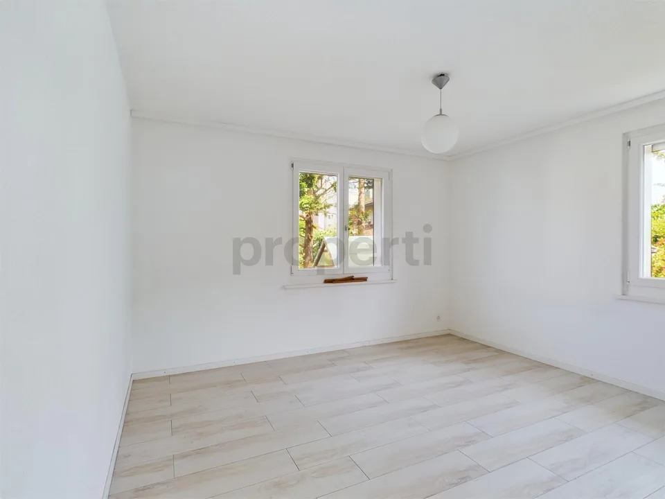 Maison individuelle de 5,5 pièces avec potentiel dans un emplacement central de Zofingen