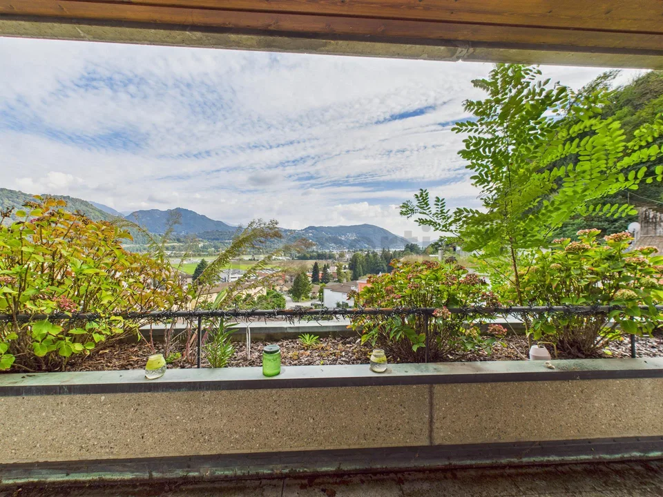 The perfect house for the family: space, light and panorama (lake view) – photo 26 of 27