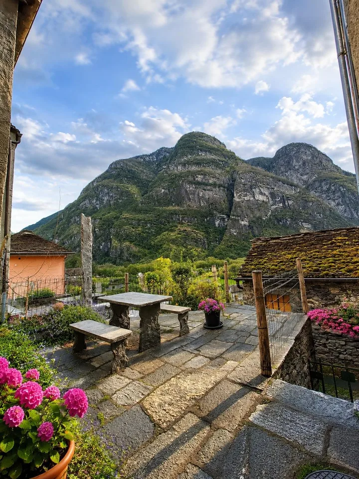 Elegante casa bifamiliare 7.5 locali a Cevio