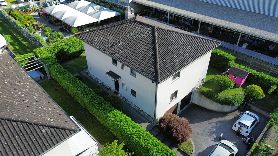 Appartamento 4,5 locali con box auto in casa bifamiliare – Foto 32 von 34
