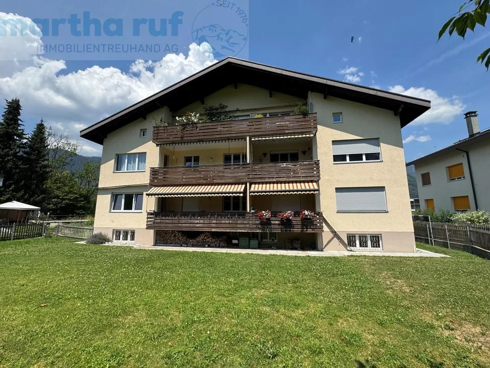 grosszügige und helle 3.5-Zimmr-Wohnung im 1. OG.