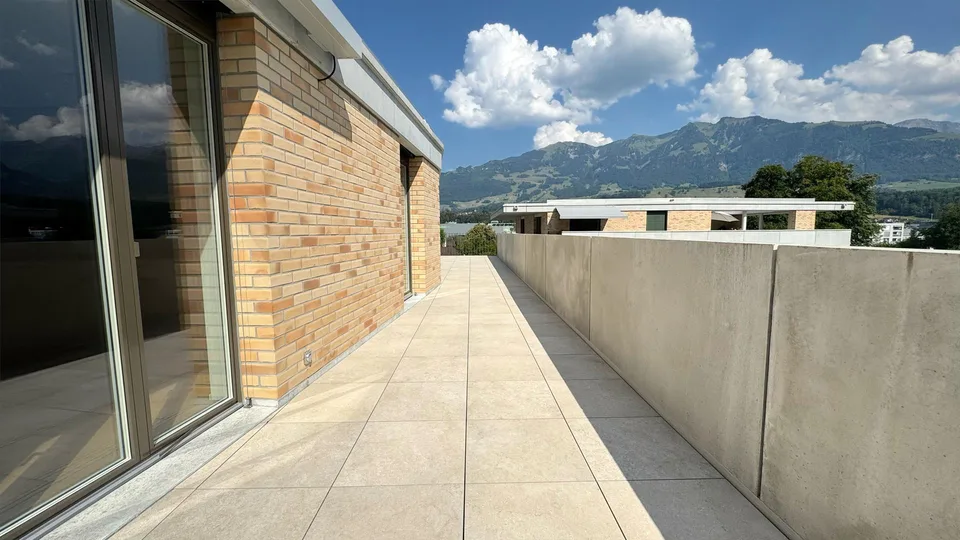 Moderne 2.5-Zimmer-Attikawohnung in Matten, Sarnen – Foto 8 von 12