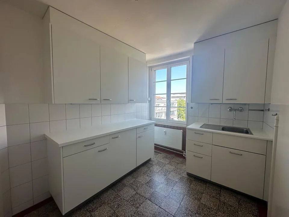 Zentrale Wohnung im 5. OG mit Balkon