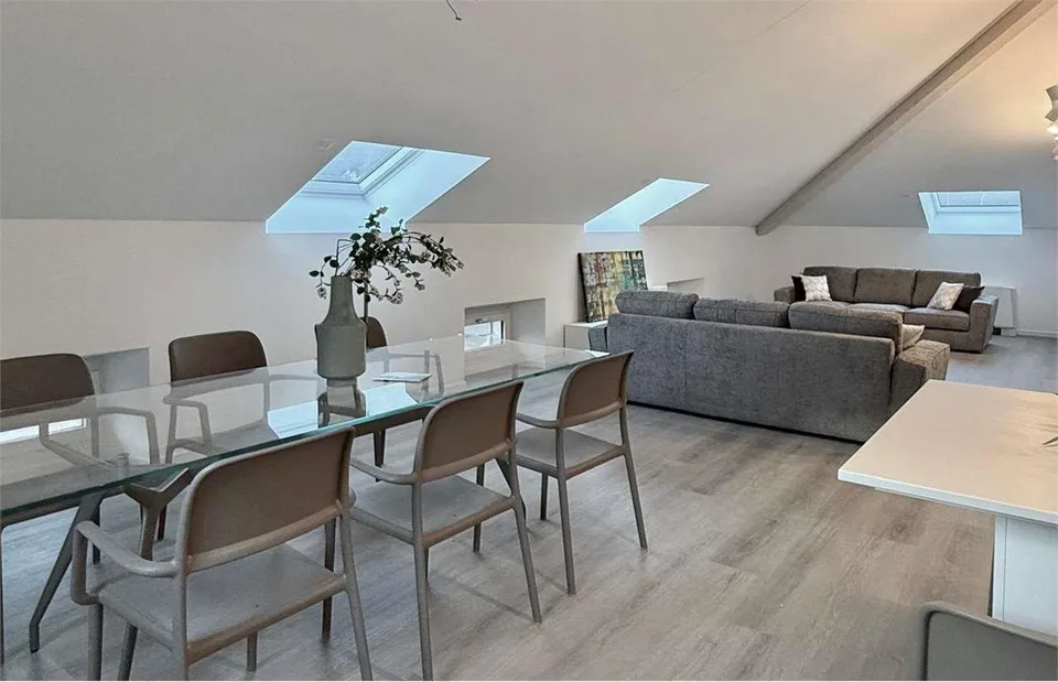 Vollständig renoviertes Dachgeschoss in Bellinzona
