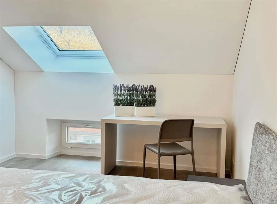 Penthouse complètement rénové et climatisé – photo 7 sur 14