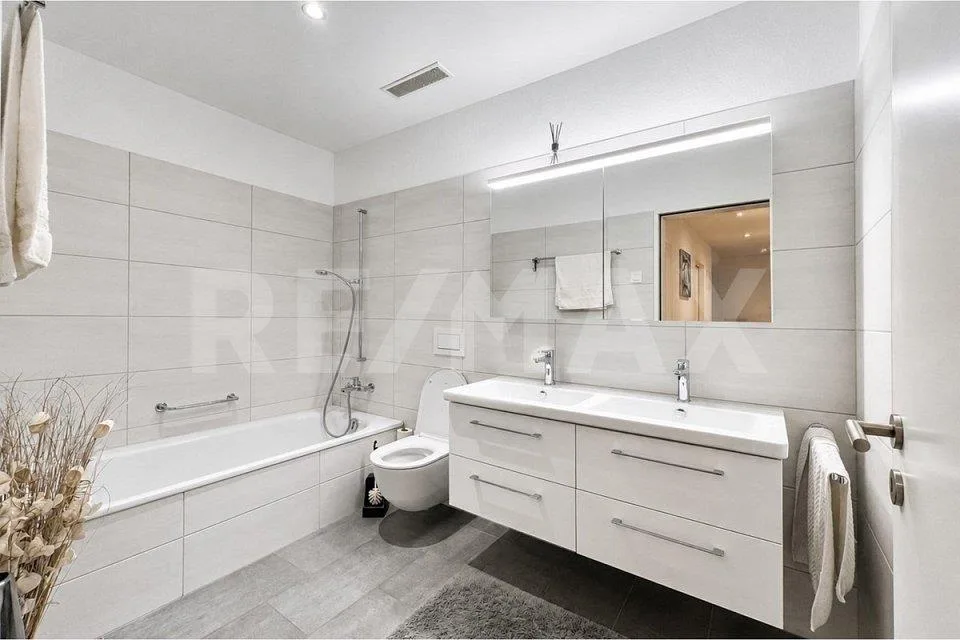 Neuwertige 3½-Zimmer-Eigentumswohnung mit hochwertigem Ausbaustandard – foto 13 di 13