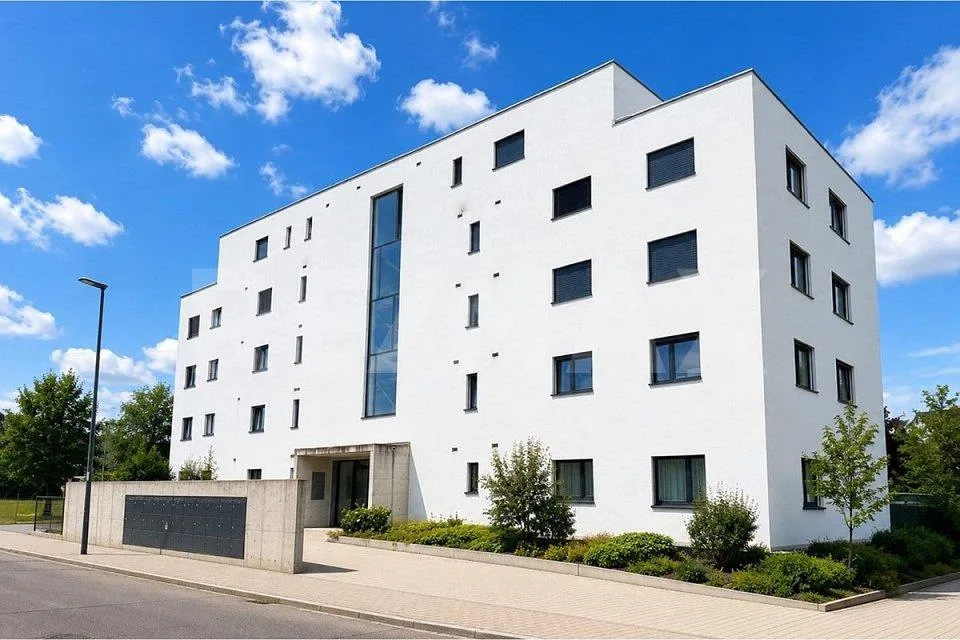 Neuwertige 3½-Zimmer-Eigentumswohnung mit hochwertigem Ausbaustandard