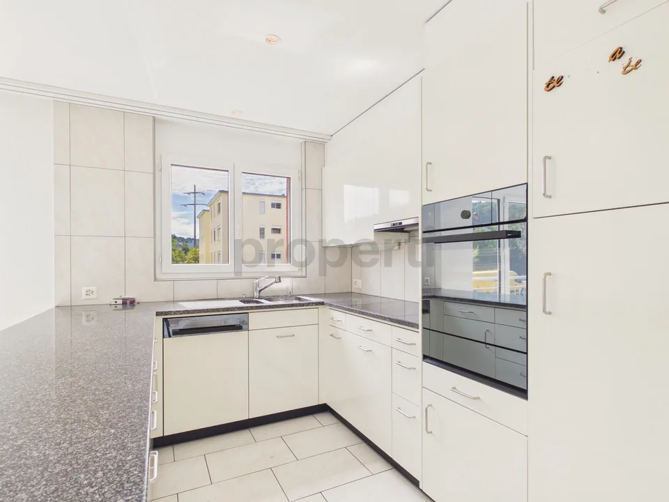 Exklusives Wohnung in bester Mikrolage – nur 30 Min. nach Zürich HB
