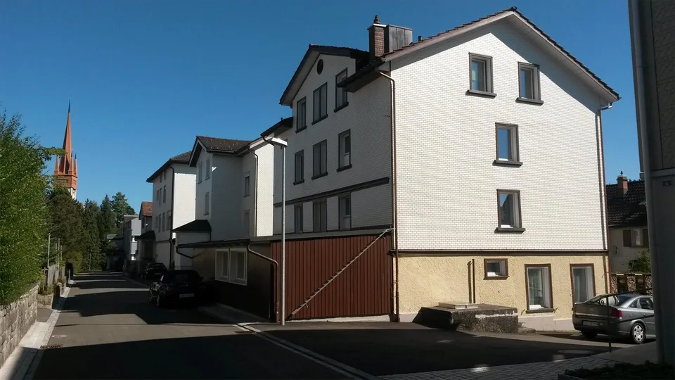 schöne und helle 4.0 Zi-Whg mitten im Dorf