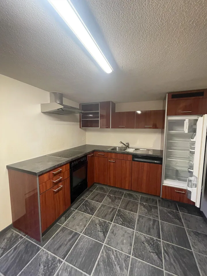 Attraktive 2 1/2-Zimmer-Wohnung mit Seeanstoss