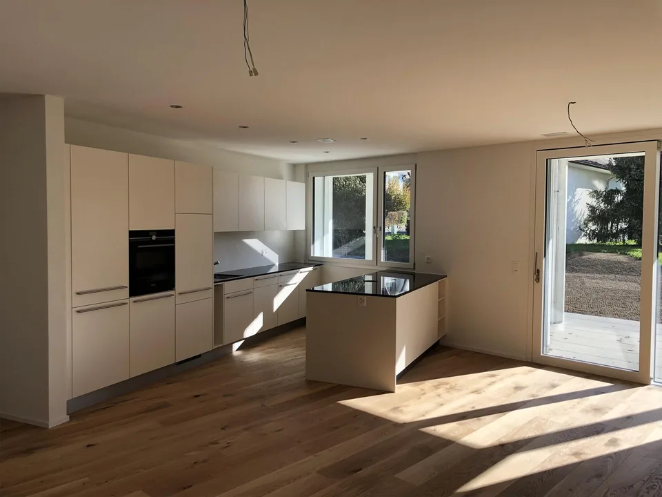 Moderne 4.5 Zimmer-Wohnung mit Minergie-Standard in Lyss