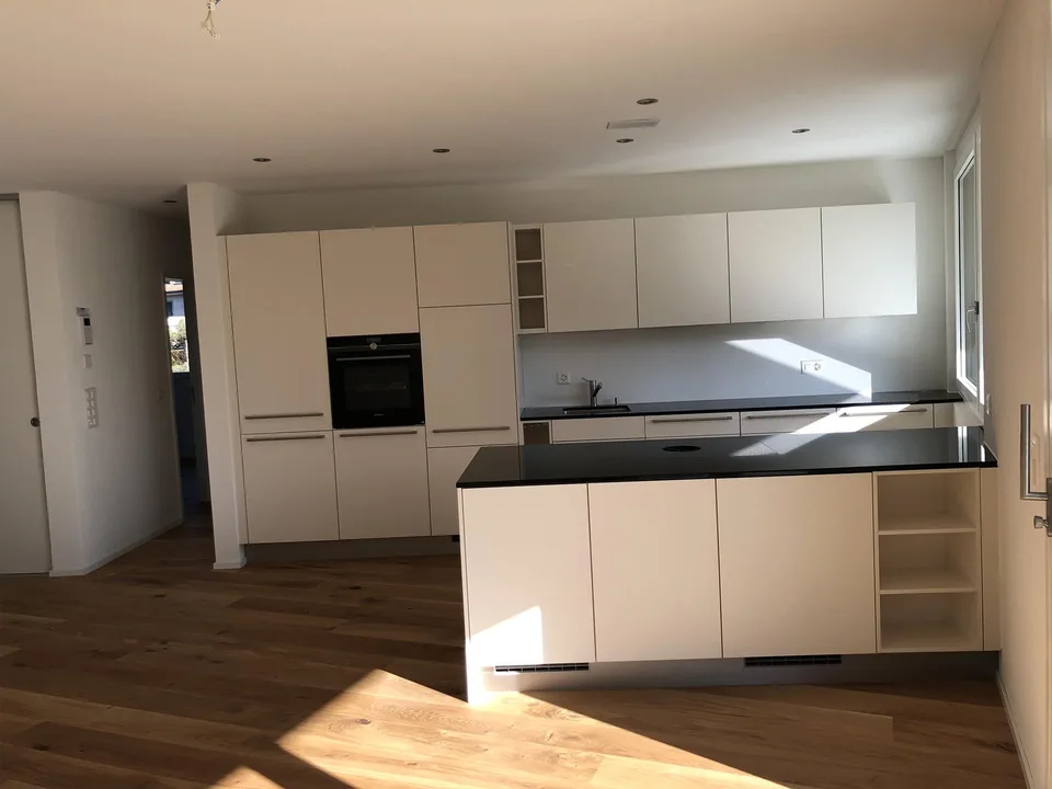 Moderne 4.5 Zimmer-Wohnung mit Minergie-Standard in Lyss