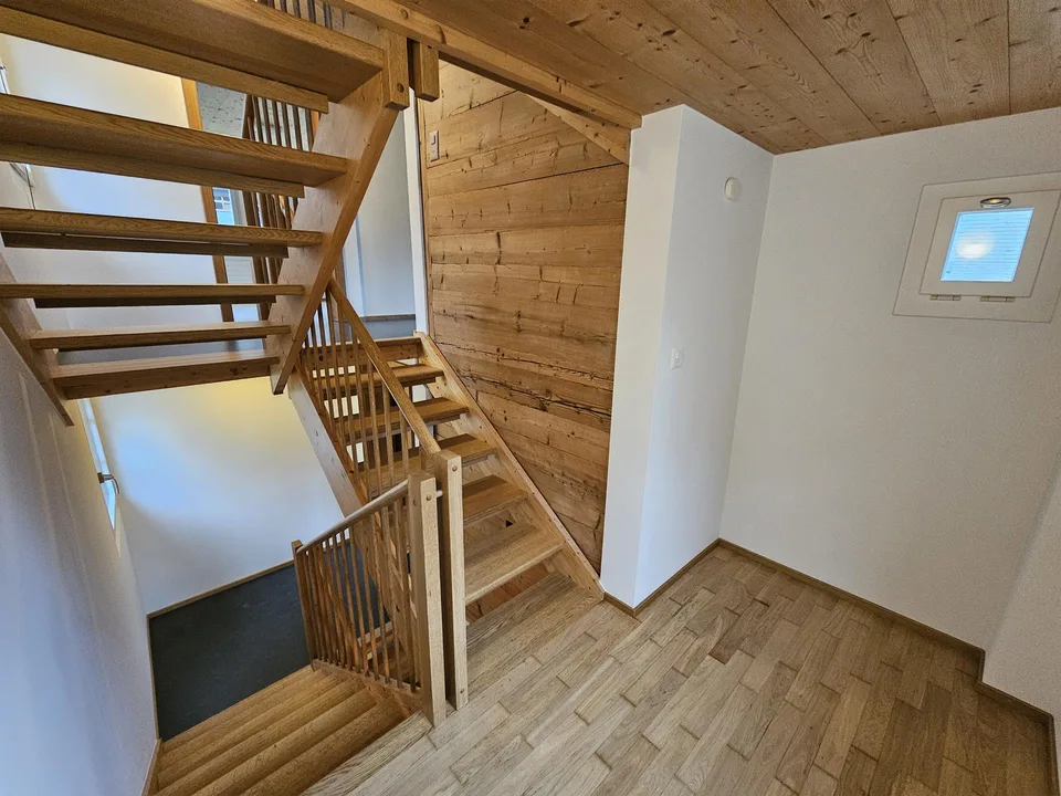 6.5 Zimmer Hausteil in renoviertem Fabrikantenhaus – Foto 9 von 12
