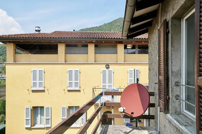 10-Zimmer-Dorfhaus mit Balkon, Innenhof und Traum-Aussicht / cas... – Foto 8 von 14