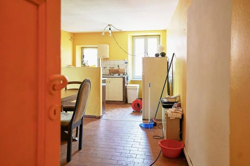 10-Zimmer-Dorfhaus mit Balkon, Innenhof und Traum-Aussicht / cas... – Foto 12 von 14