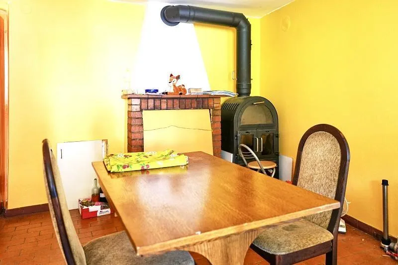 10-Zimmer-Dorfhaus mit Balkon, Innenhof und Traum-Aussicht   /  cas...