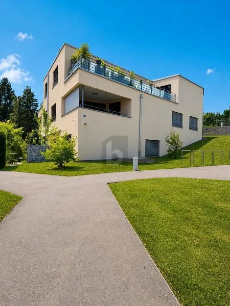 EXKLUSIV MIT ZWEI TERRASSEN