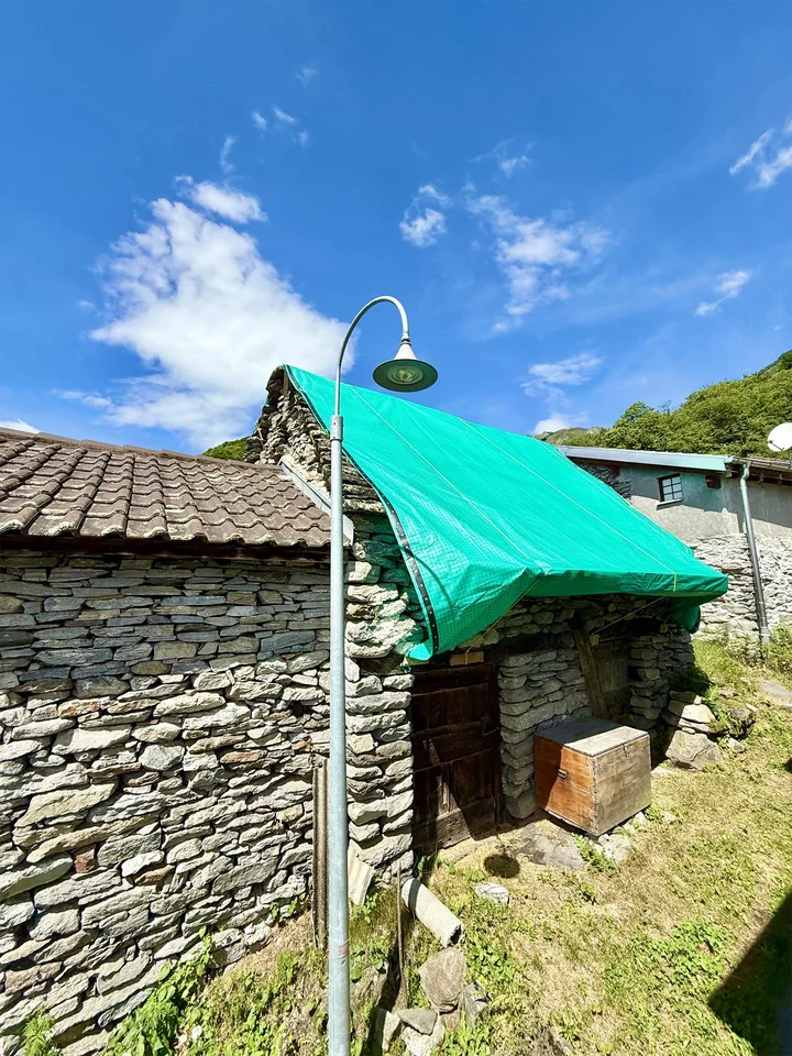 Rustico in pietra da riattare / Naturstein-Rustico mit Ausbaupotenzial