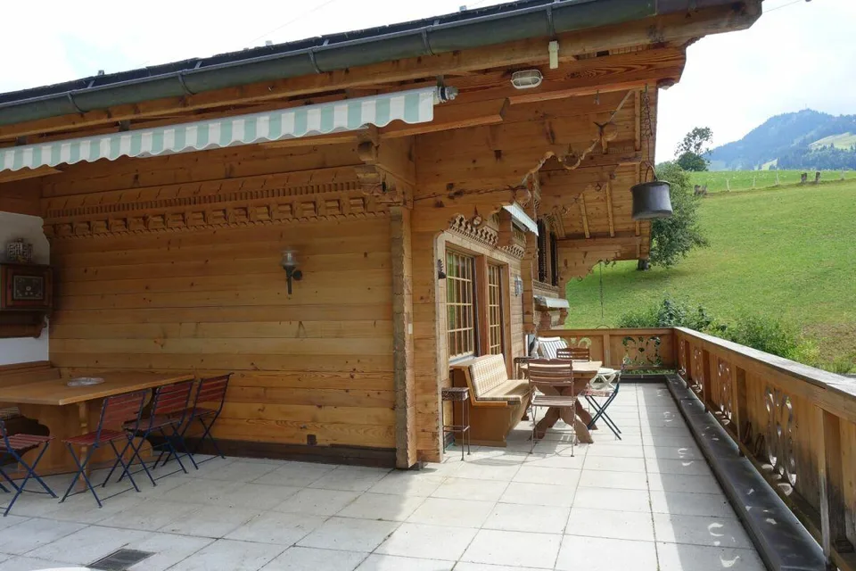 Absolutes Bijou - Freistehendes Chalet in Saanen-Gstaad