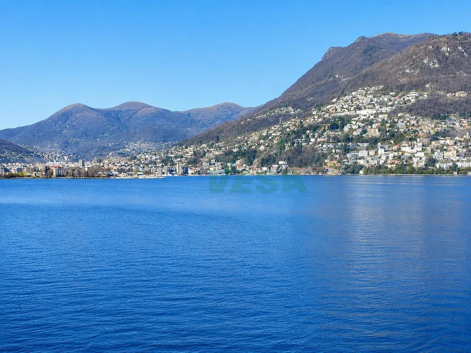 Bellissimo terreno con una spettacolare vista sulla baia di Lugano