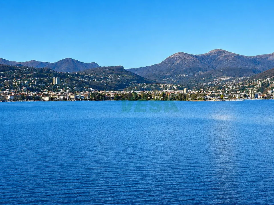 Bellissimo terreno con una spettacolare vista sulla baia di Lugano