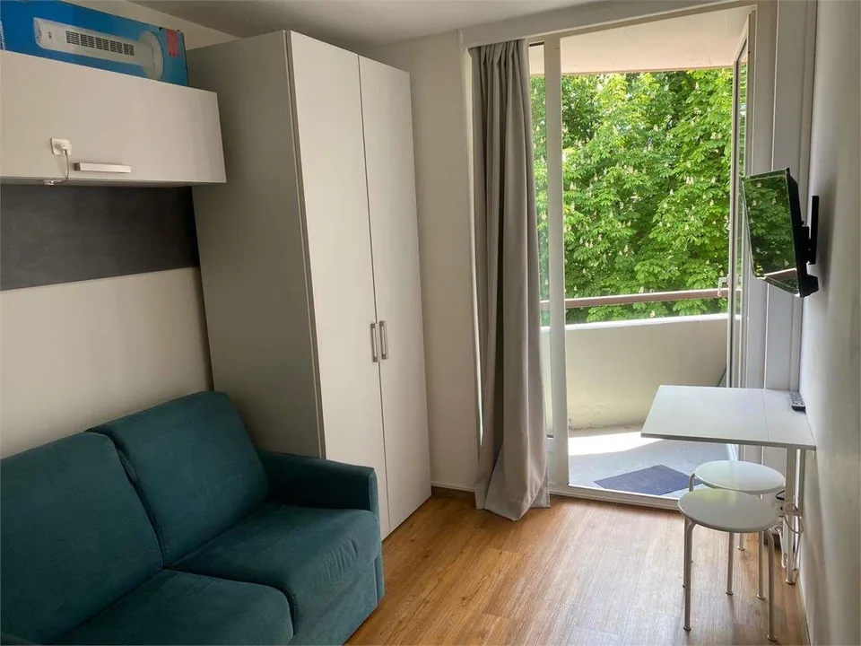 Massagno (Via Tesserete) - Grazioso 1.5 Locali Arredato con Balcone, f