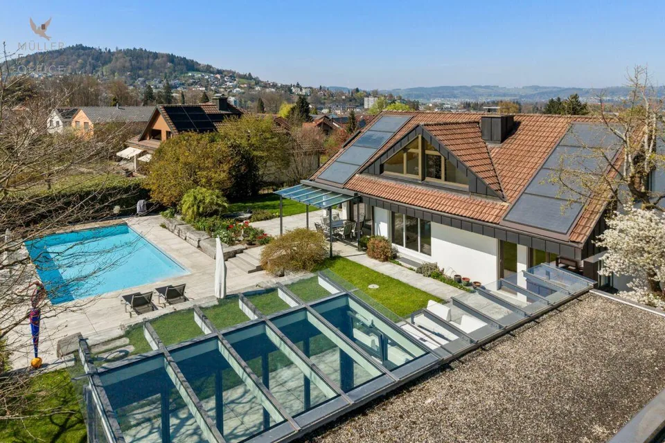 Maison de famille élégante avec un jardin de rêve et un paradis de piscine