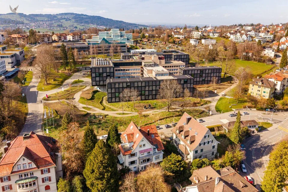 Repräsentative Jugendstilvilla (mit 4 Wohnungen) an privilegierter ...