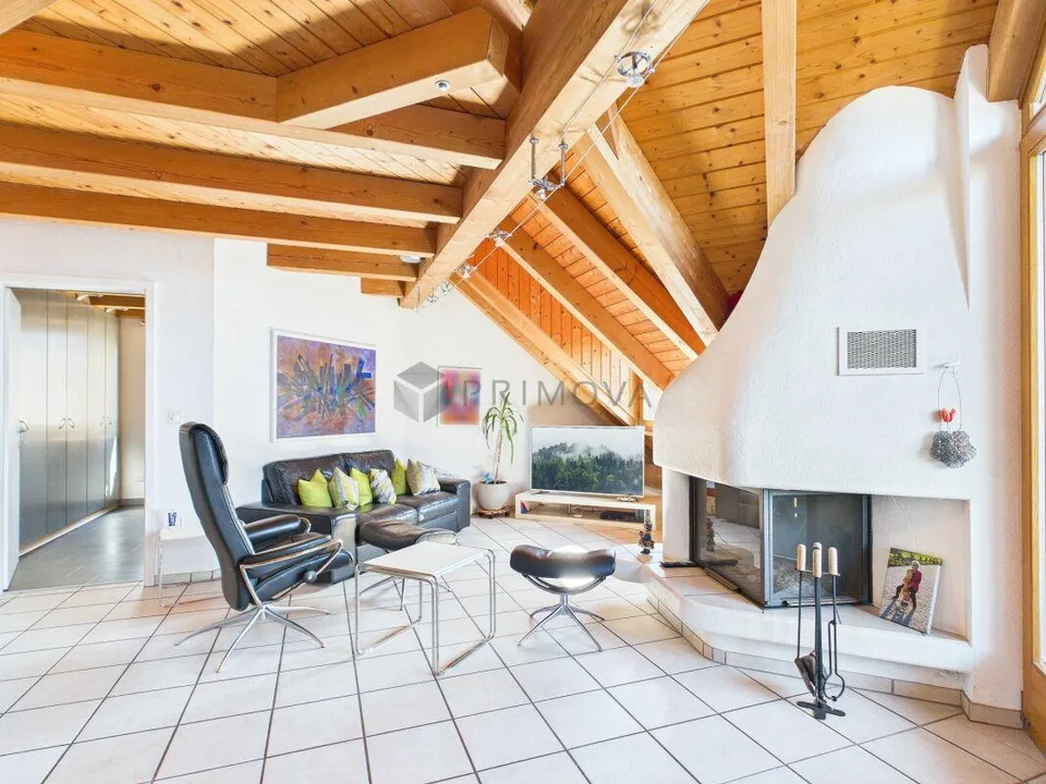 Wohnen mit Weitblick - Attraktive 4.5 Zimmer Dachwohnung mit Galerie