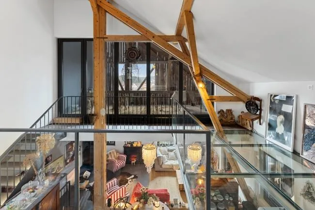 Maison de ferme rénovée avec grange