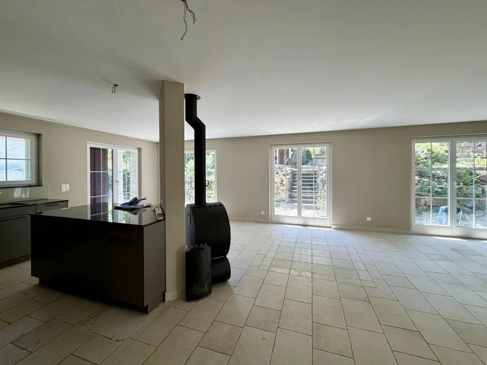 Ampia casa unifamiliare 6.5 locali con giardino da sogno a Wettingen