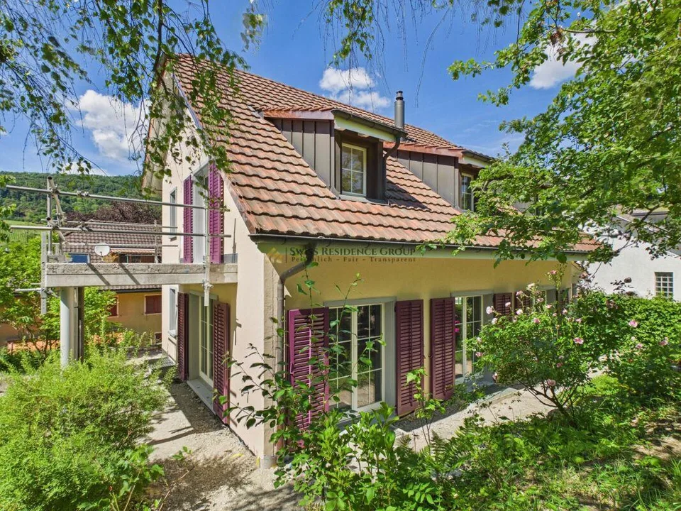 Ampia casa unifamiliare 6.5 locali con giardino da sogno a Wettingen