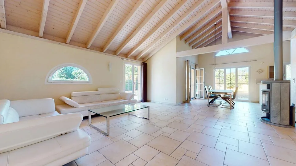 Champagne : Villa familiale avec piscine chauffée, sans vis- à- vis