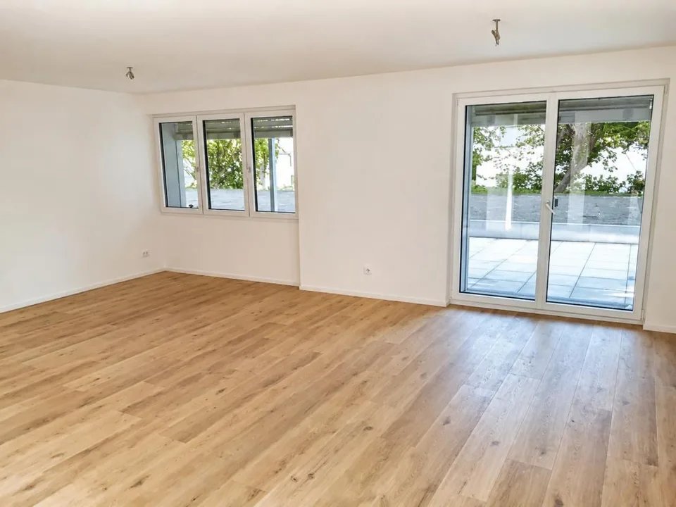 neu renovierte 1.5 ZWG mit privatem Eingang