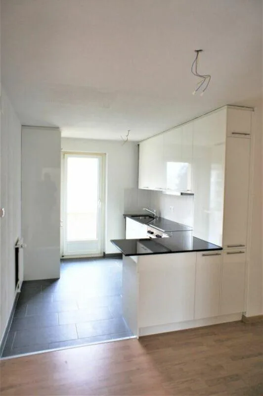 Balcon moderne et confortable avec vue sur les montagnes !