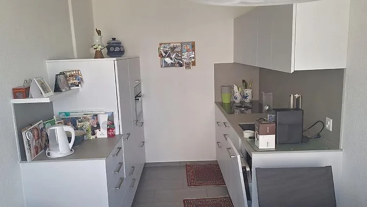 2½ ZI-WOHNUNG IN LACHEN (SZ), MÖBLIERT, TEMPORÄR