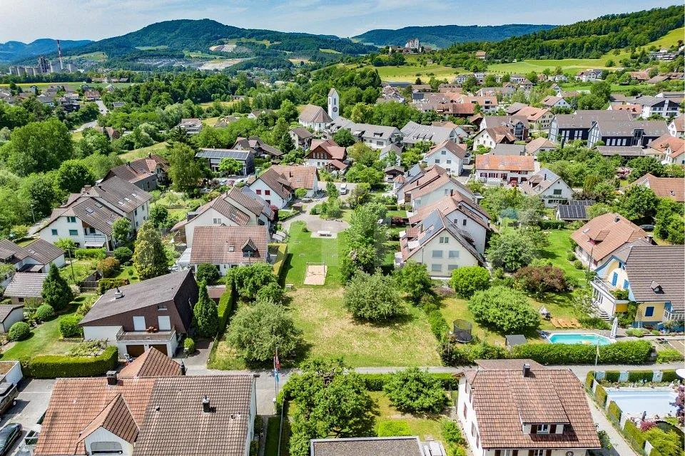 697 m² grosses Grundstück an sehr ruhiger Lage in Möriken