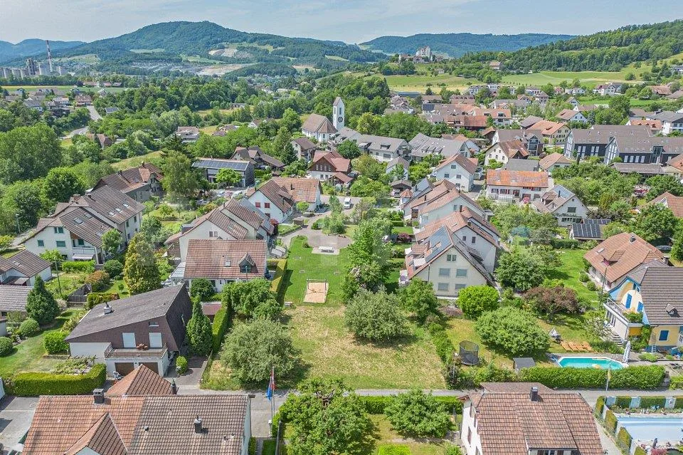 697 m² grosses Grundstück an sehr ruhiger Lage in Möriken