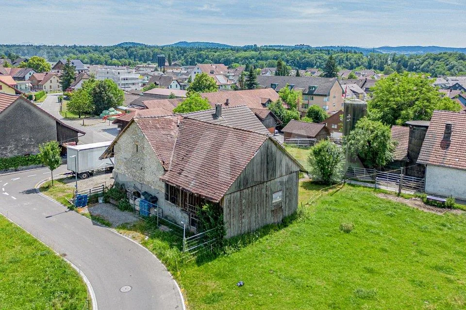 792 m² Bauland im Dorfzentrum von Möriken