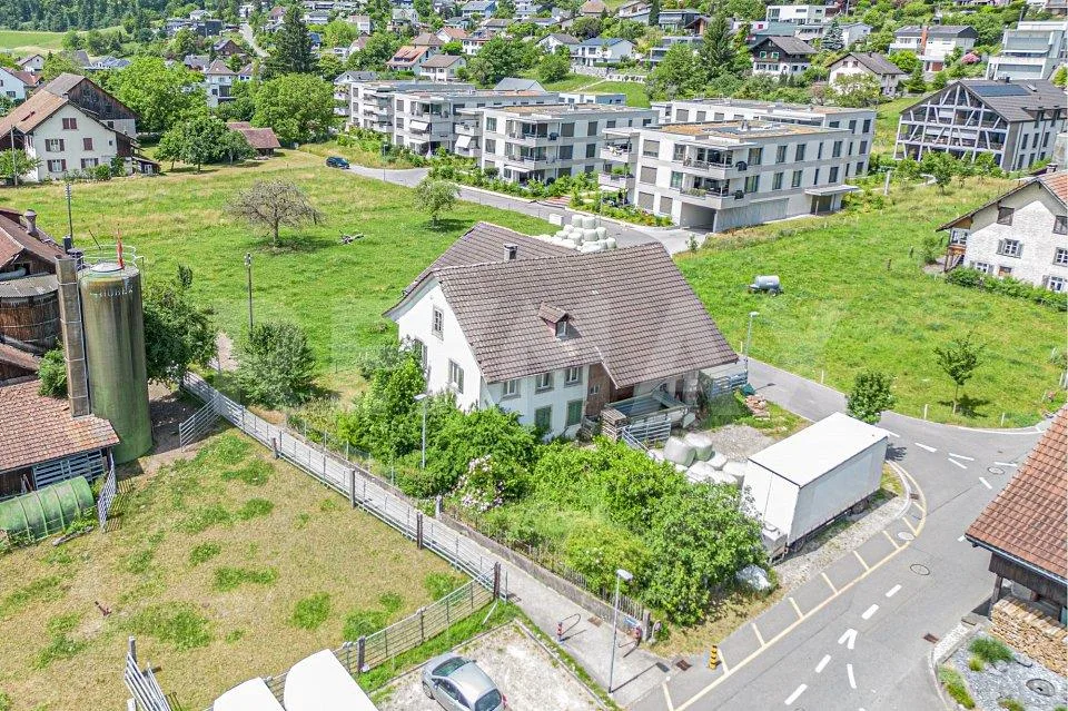 792 m² Bauland im Dorfzentrum von Möriken