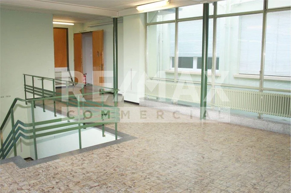neuwertiges Geschäftsdomizil