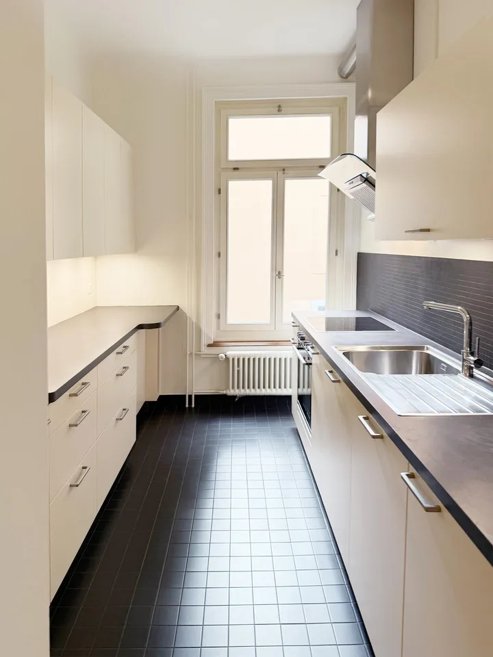 Stilvolle 4.5 -Zimmer - Altbauwohnung mit Charme an exklusiver Lage
