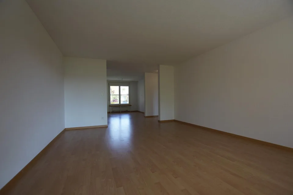 Tolle Familienwohnung im Grünen - grosszügige Raumaufteilung – Foto 4 von 16