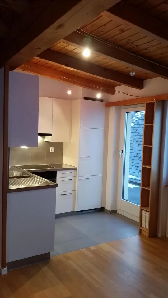 Schöne, helle 2.5 Zimmerdachwohnung mit Terrasse