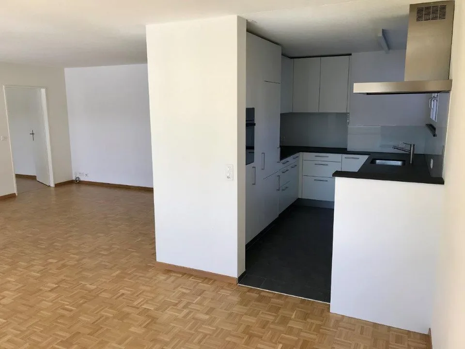 4.5-Zimmerwohnung im 1. OG (Hochparterre)