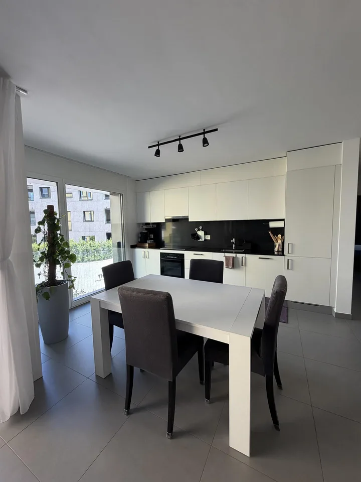 Appartamento moderno di 3.5 locali con balcone a Massagno