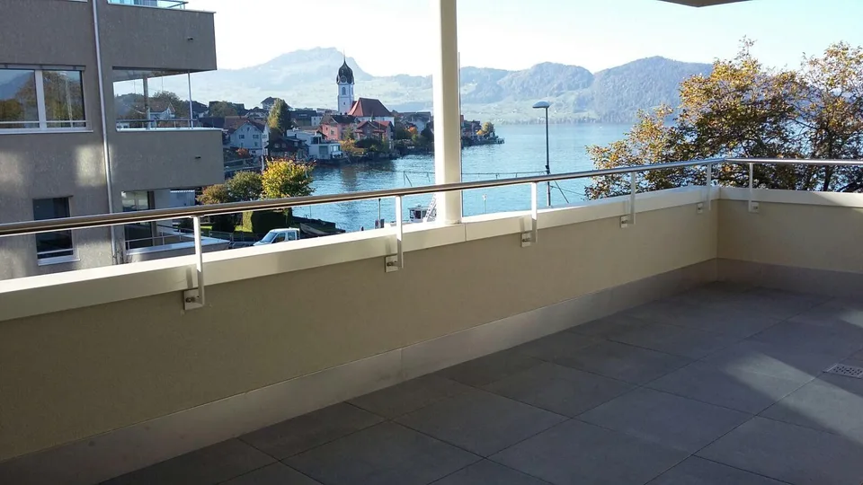Attraktive 4 1/2 Zimmerwohnung in unmittelbarer Seenähe