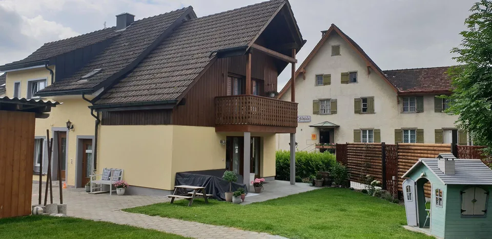 Charmante & moderne 6.5-Zimmer-Wohnung im Grünen – Perfekt für Familie