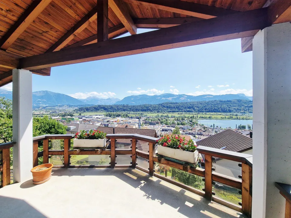 5.5 Zimmer Wohnhaus an schönster Lage mit See- und Bergsicht