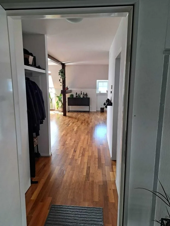 Appartement de ville en attique avec charme